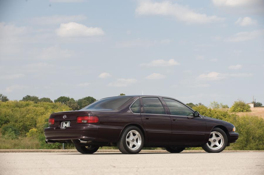  Chevrolet Impala SS 1996 года  (фото 10 из 10)